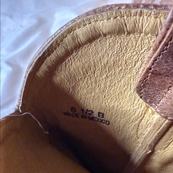 Brown Western Heeled Boots - Picture 7 of 8